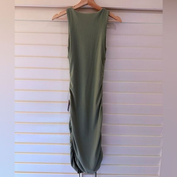 Lulu's Sage Green Midi Dress - Picture 2 of 4